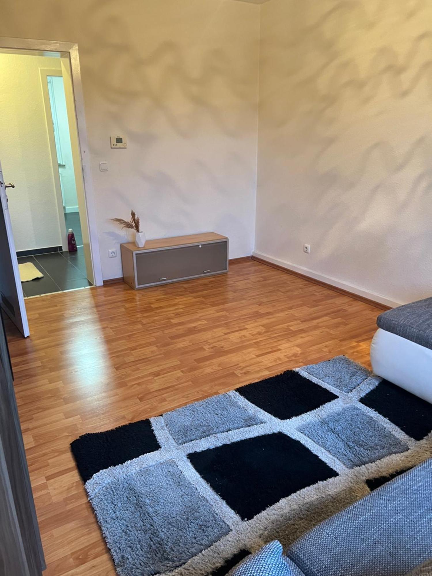 Gemuetliche Ferien-/Monteurenwohnung In Herne Esterno foto